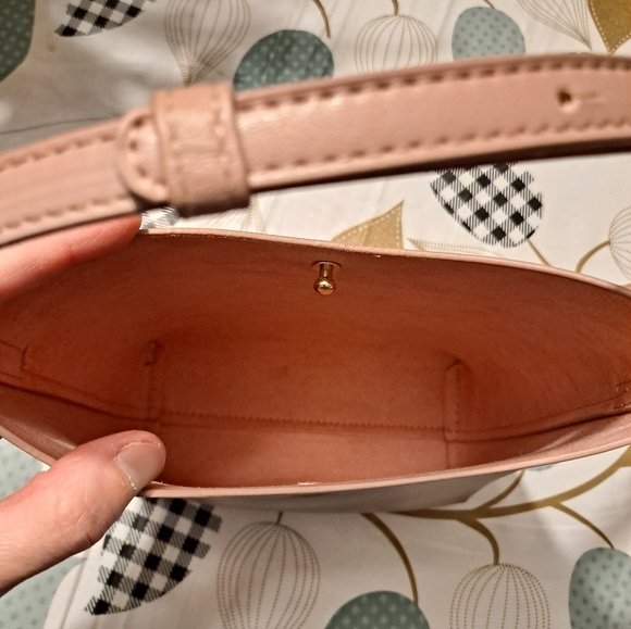 Samara Light Peony Pink Vegan Leather Crossbody Bag 🩷 - Picture 9 of 9
